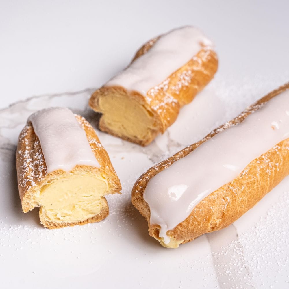 Dessert Vanilla Eclair