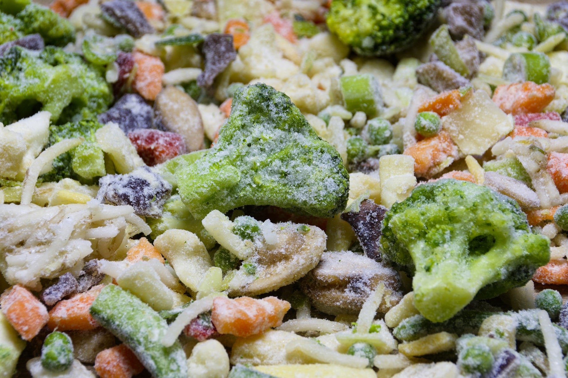healthy frozen ingredients including brocoli