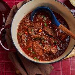 Curry, stews and wet dishes Beef Bourguignon Family Size