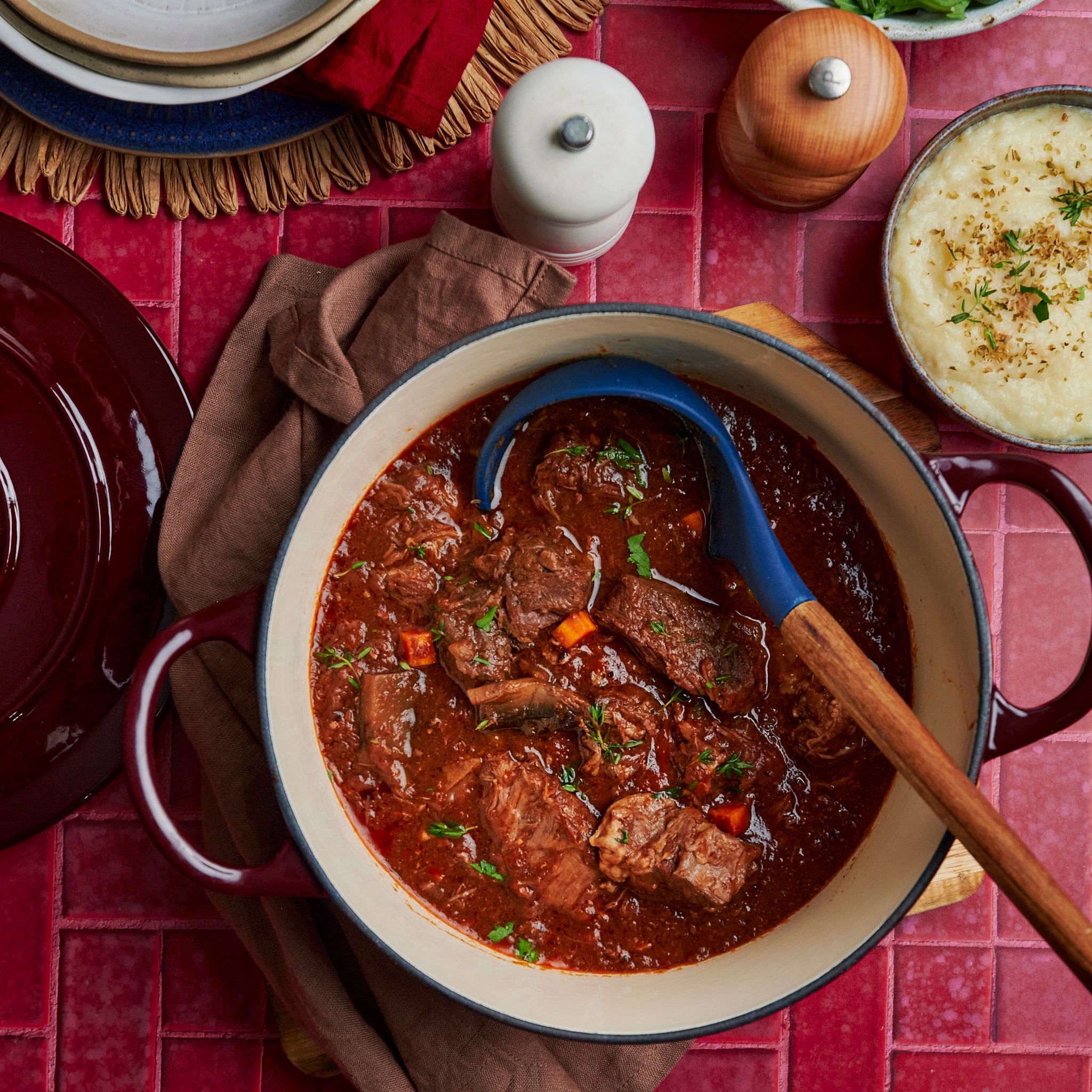 Curry, stews and wet dishes Beef Bourguignon Family Size