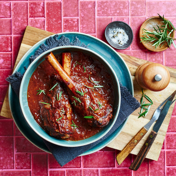 Curry, stews and wet dishes Garlic and Rosemary Roasted Lamb Shank