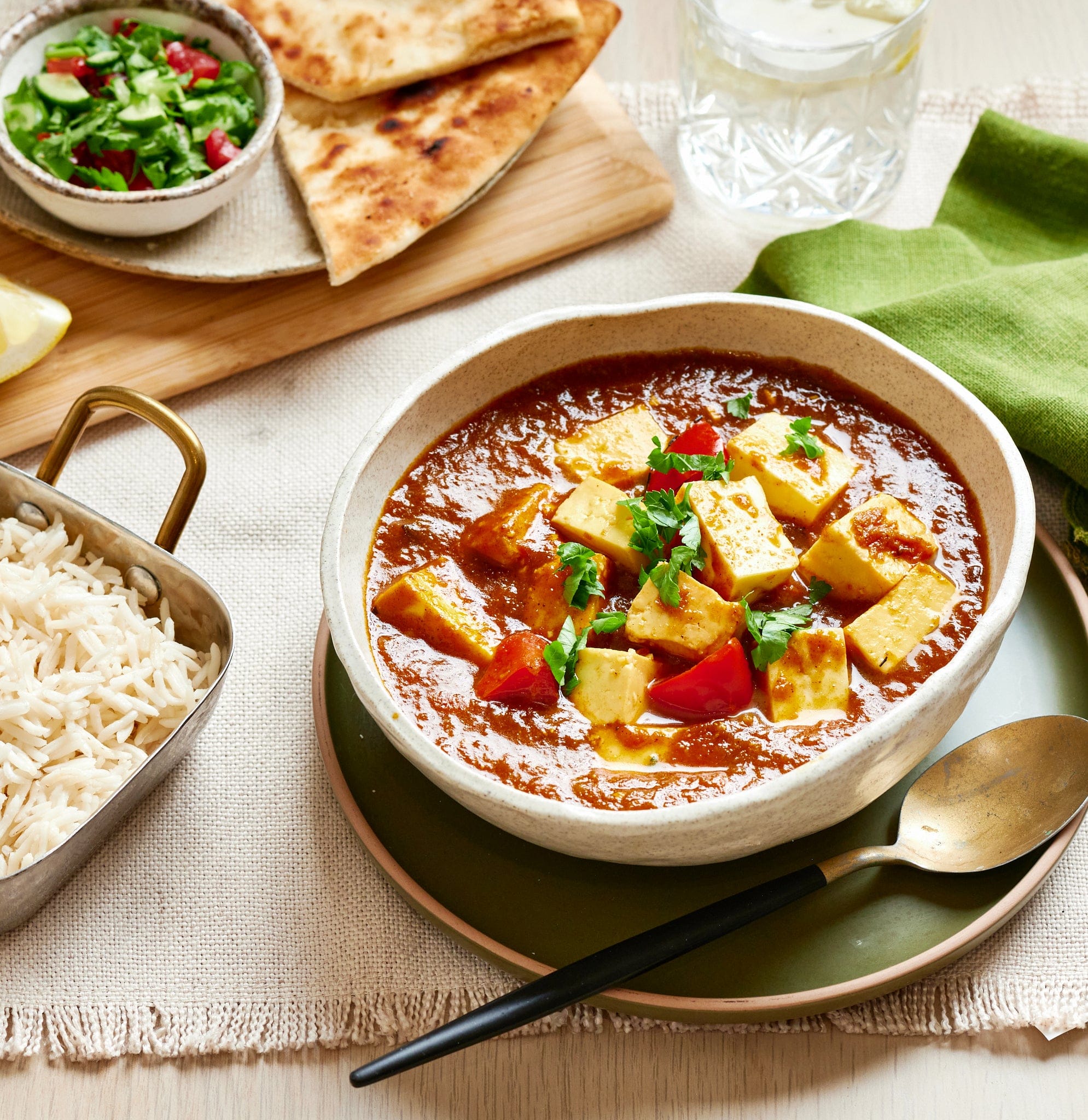 Curry, stews and wet dishes Paneer & Capsicum Masala