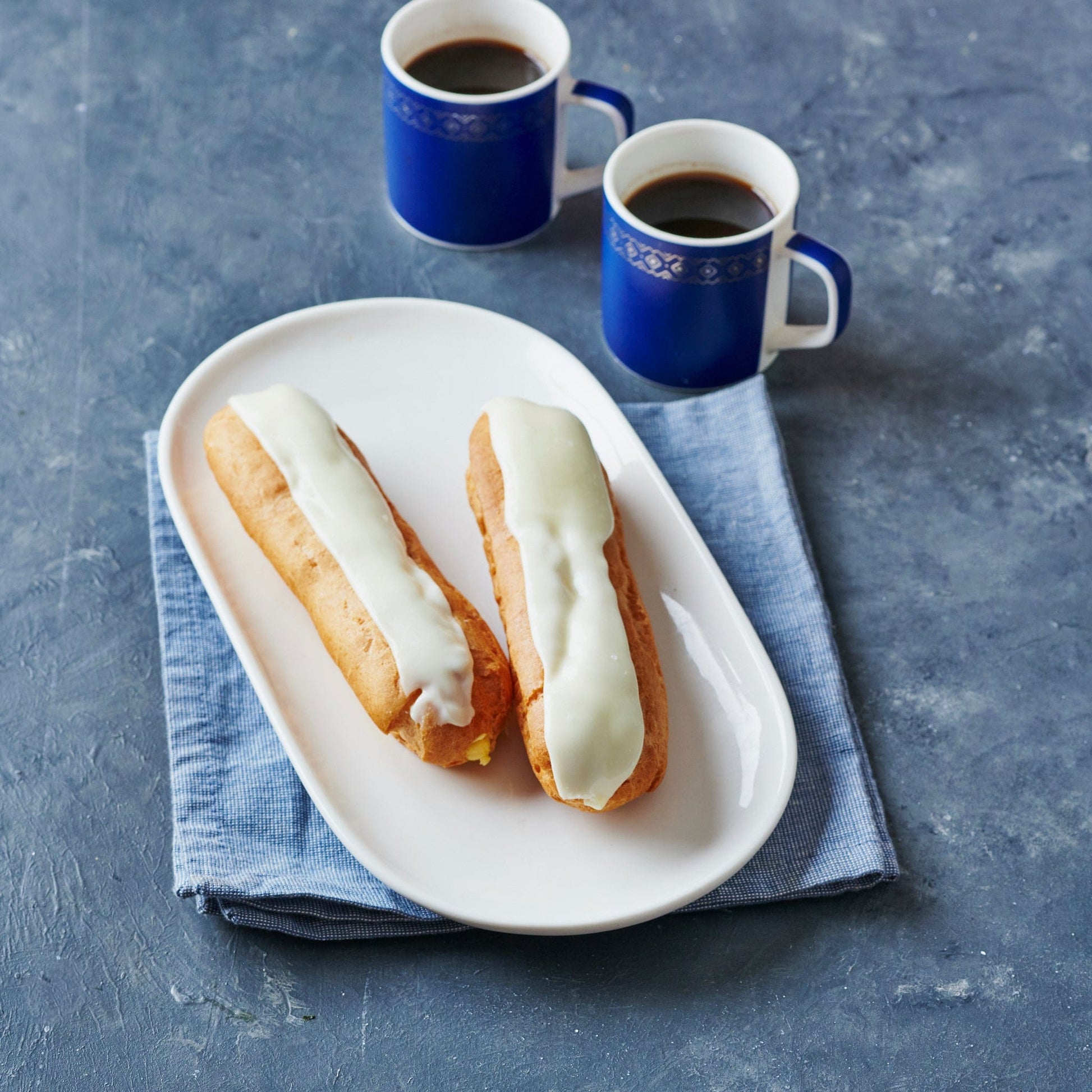 Dessert Vanilla Eclair