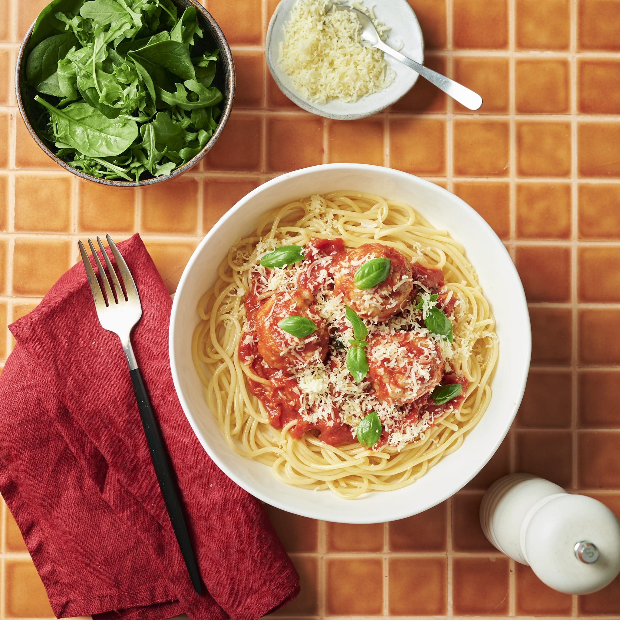 Meals for one Lemon and Herbs Chicken Meatballs in Tomato Basil Sauce With Spaghetti