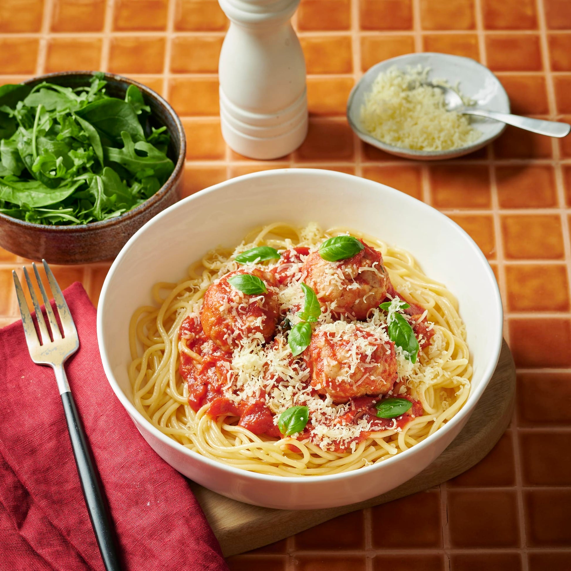 Meals for one Lemon and Herbs Chicken Meatballs in Tomato Basil Sauce With Spaghetti