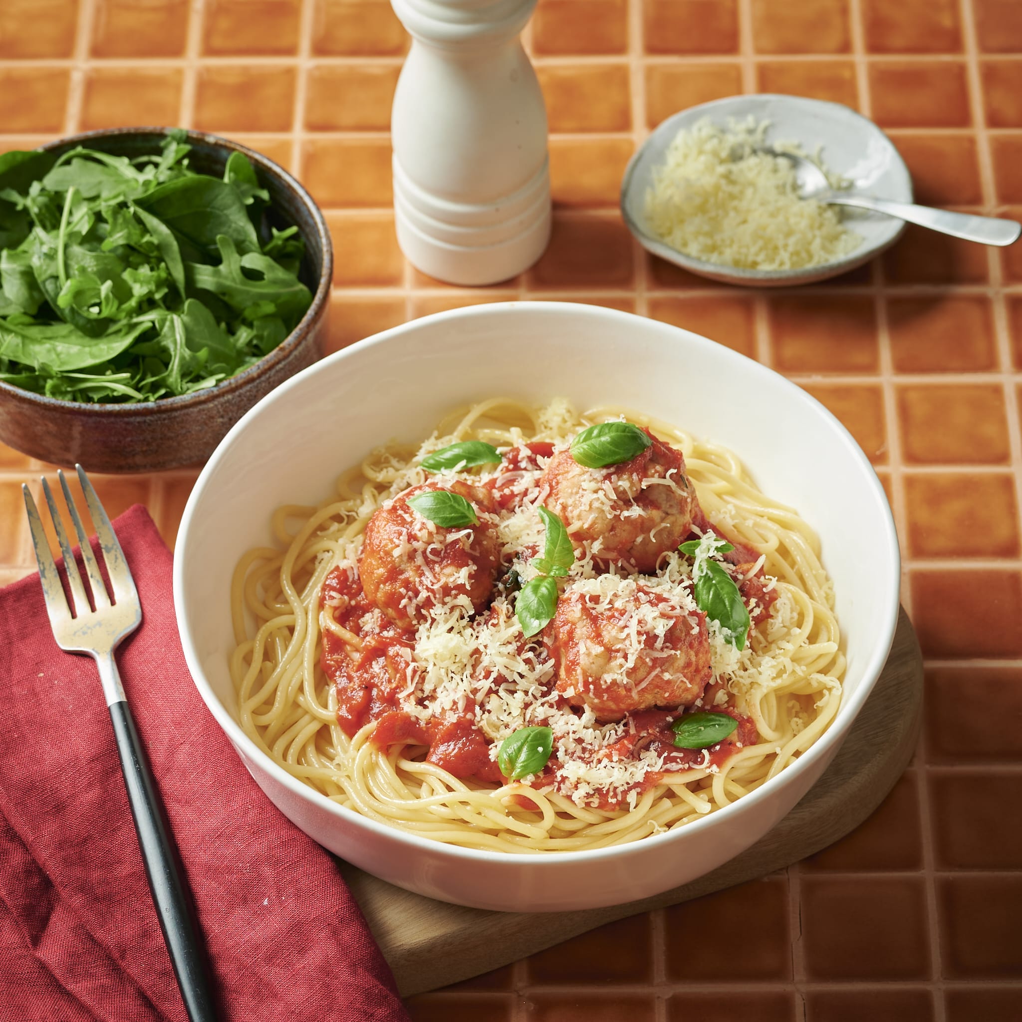 Meals for one Lemon and Herbs Chicken Meatballs in Tomato Basil Sauce With Spaghetti