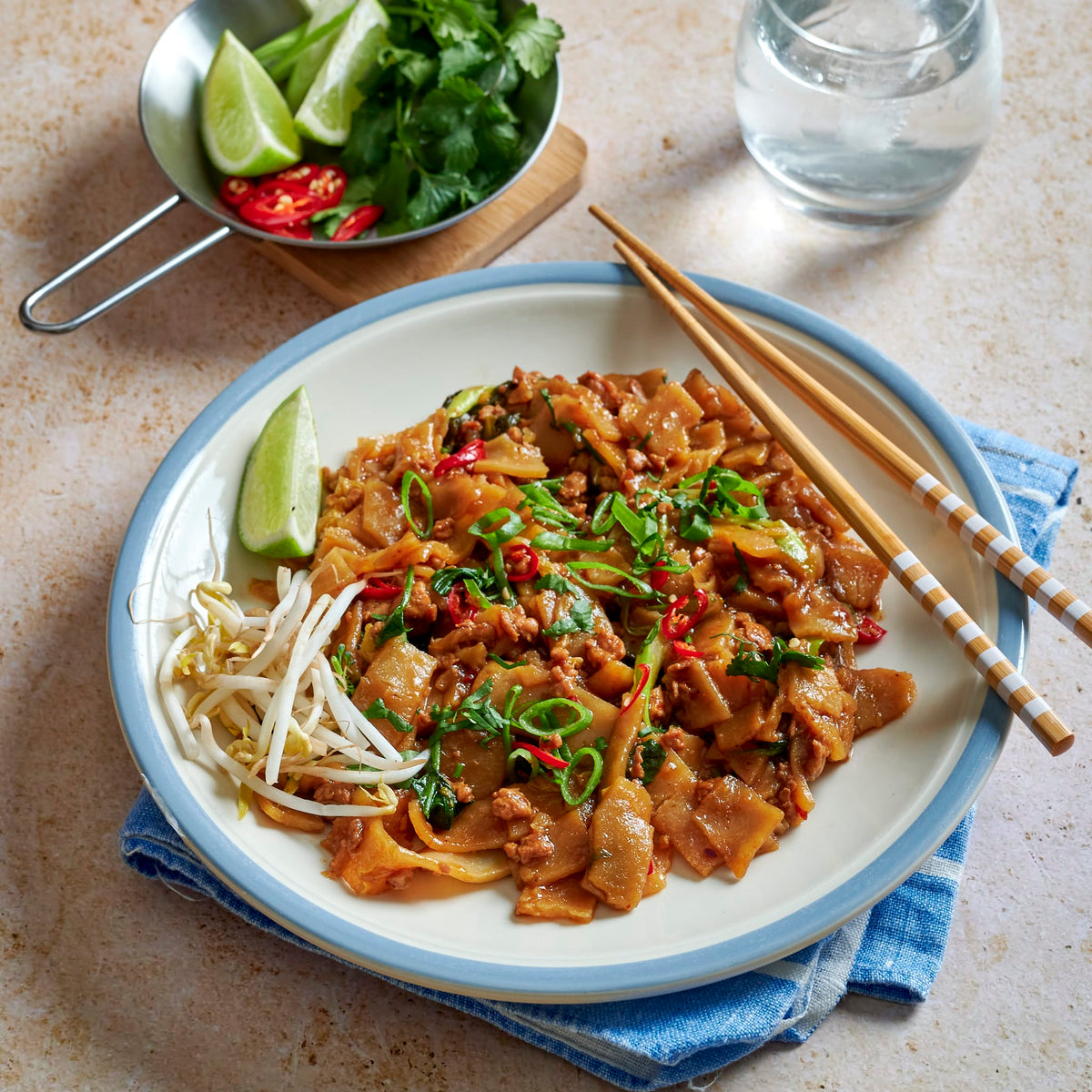 Meals for one Pad Kee Mao with Chicken