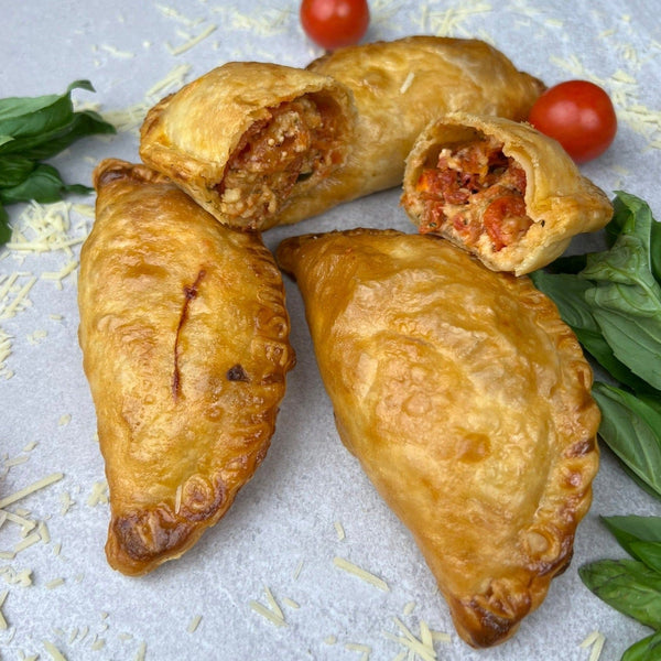 Ready to eat Meal Vegetarian Empanadas with Tomato, Cheeses & Basil by the Empanada House, 4*100g